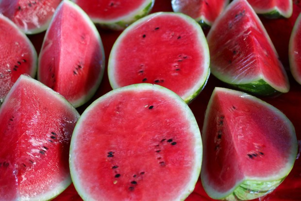 These 12 Fruits will Make Your Skin Glow and Healthy