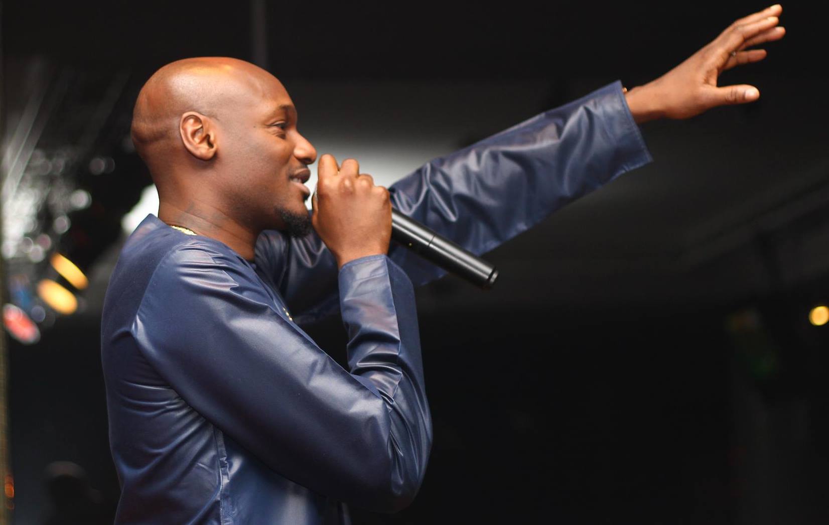 2face Idibia announces nationwide protest against Buhari’s policies