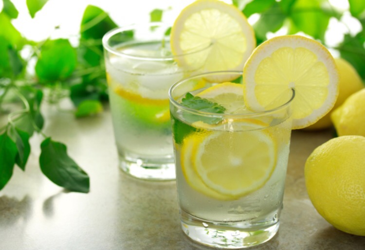 Benefits of drinking Lemon water 