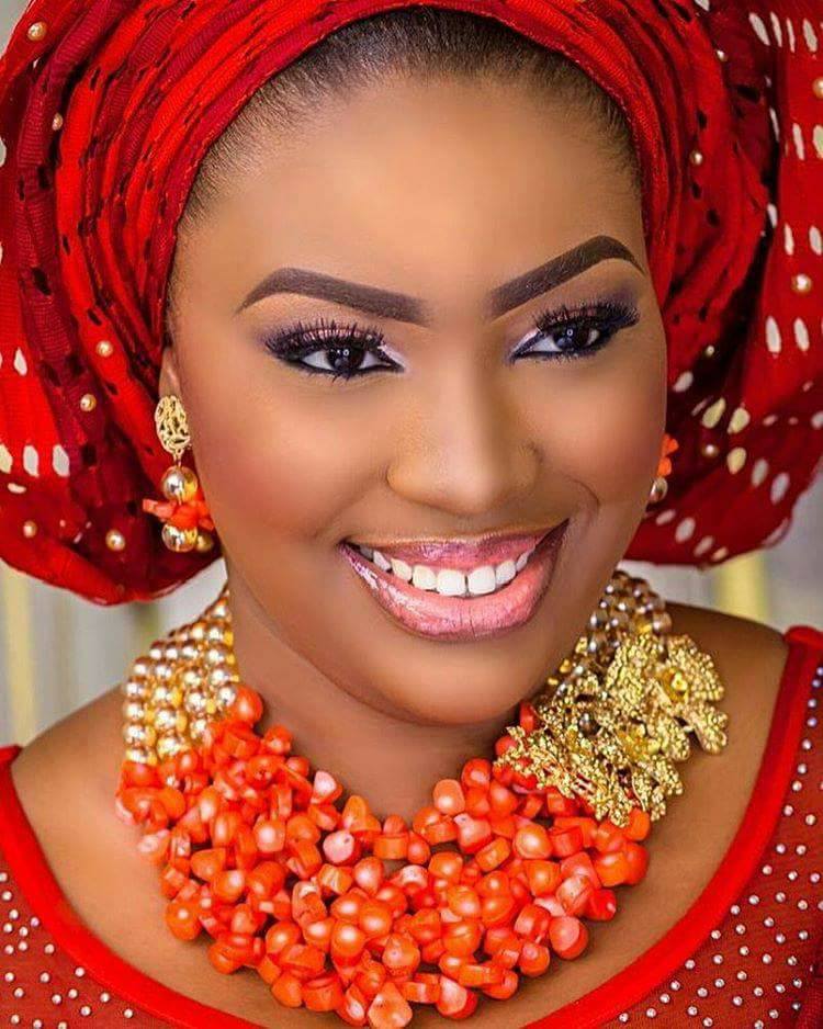 Beautiful Brides and Gele Styles For Fashionable Ladies